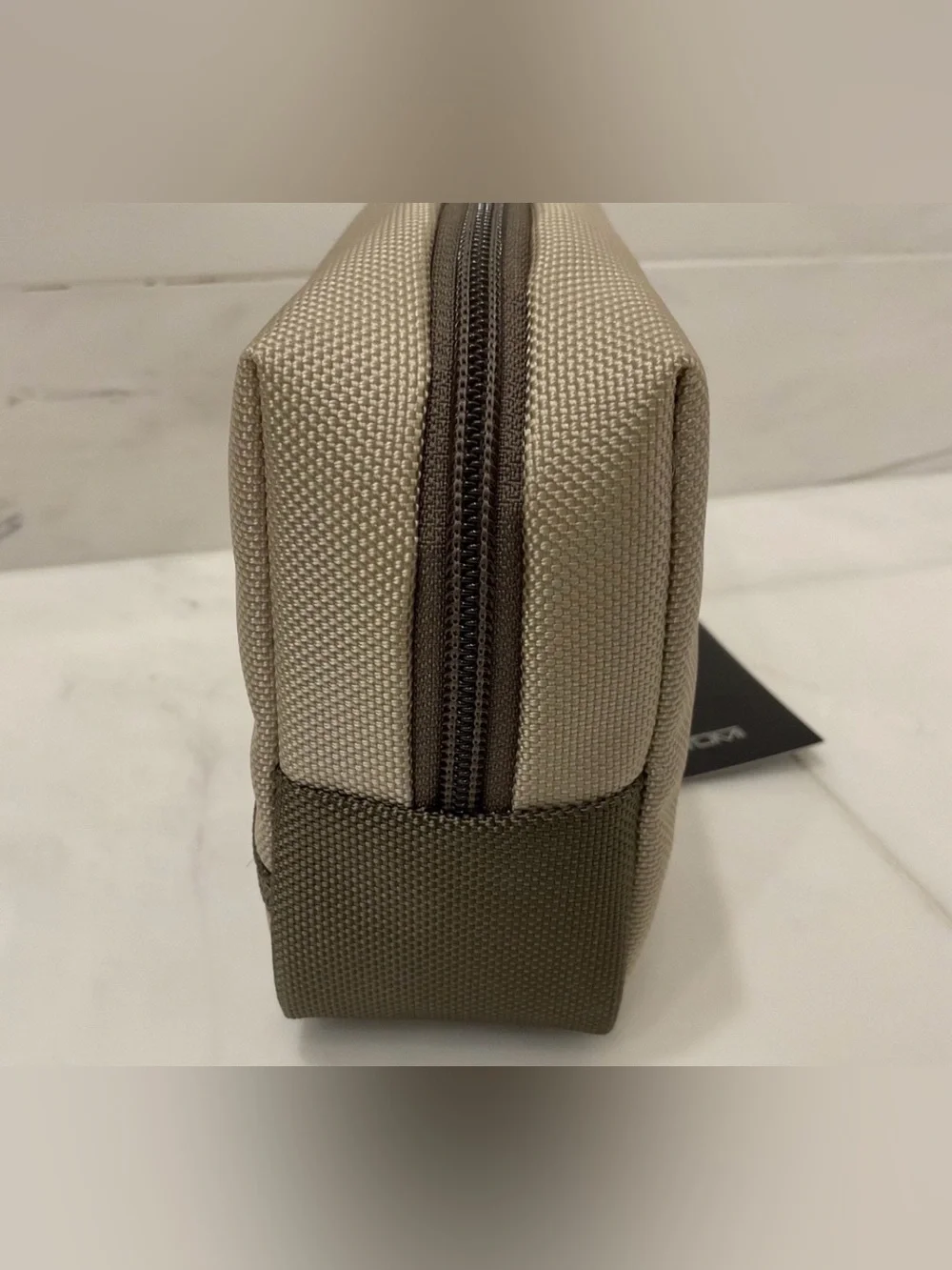 NEW - TUMI Ballistic Nylon Zippered Medium Kit Pouch - Cosmetic Bag - TONAL SAND